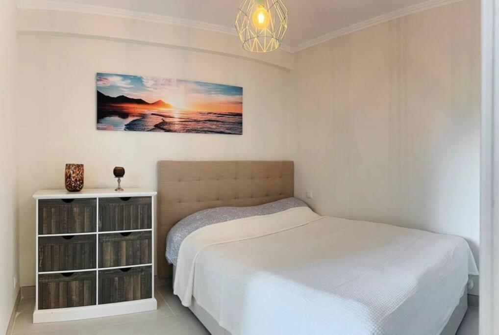 Apartmán Cunit, Front Line With Sea View Exteriér fotografie